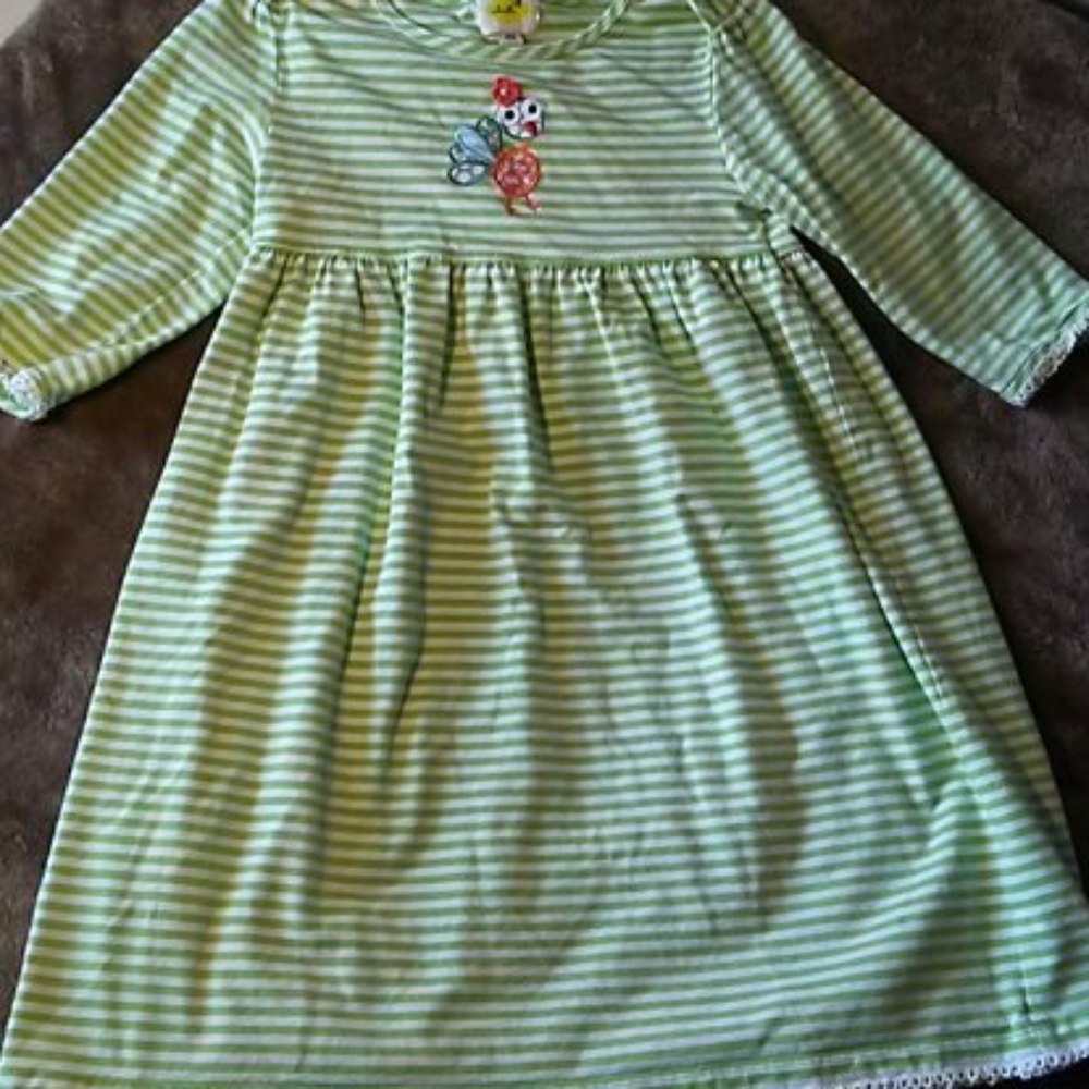 Boutique dress with 3/4 sleeves